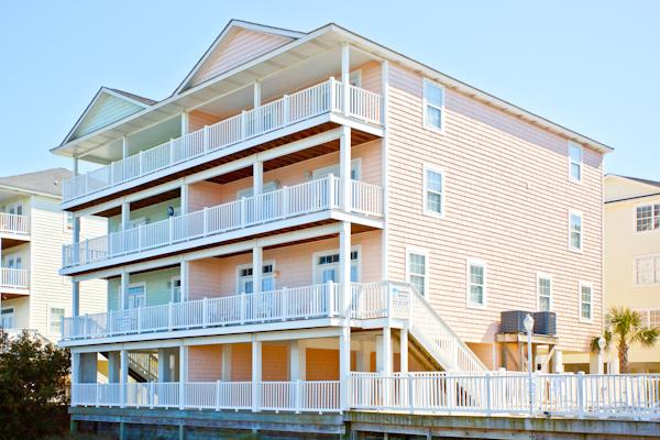 8 BR Beach House with 16 Beds