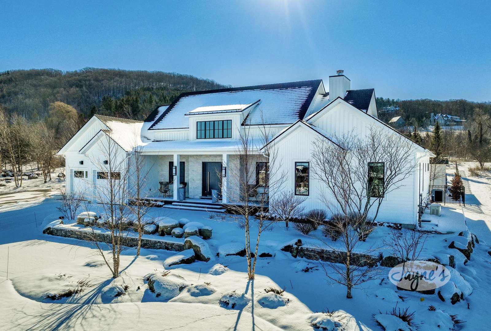 Mountainside - Entrance