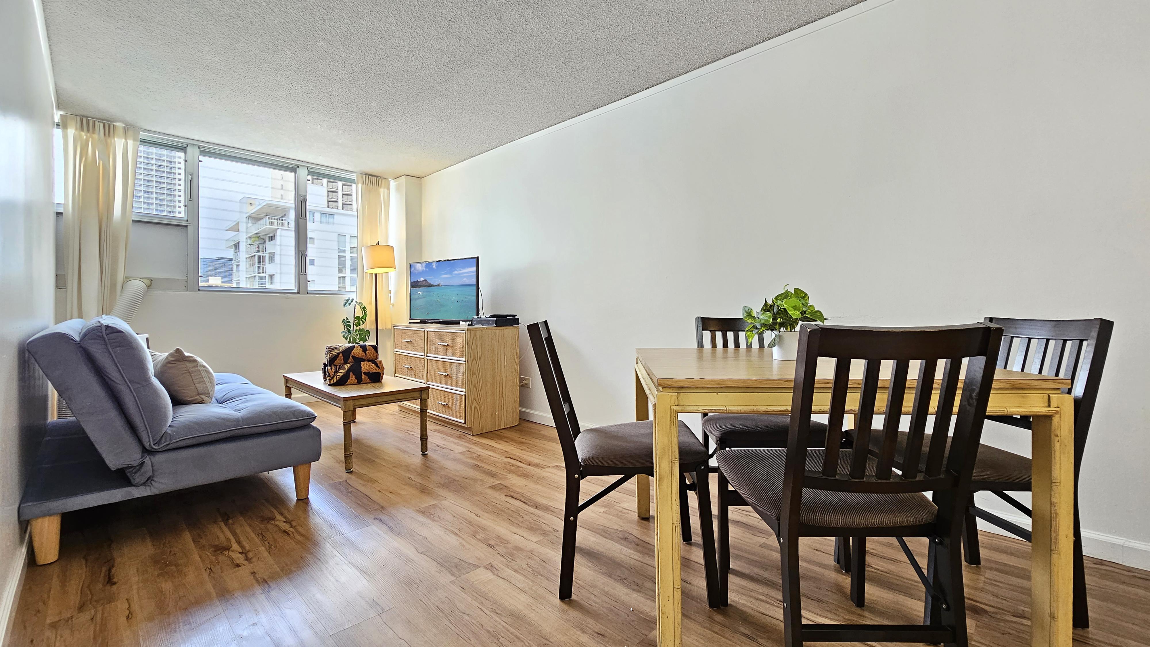 Tradewinds Plaza 801 ️ Waikiki