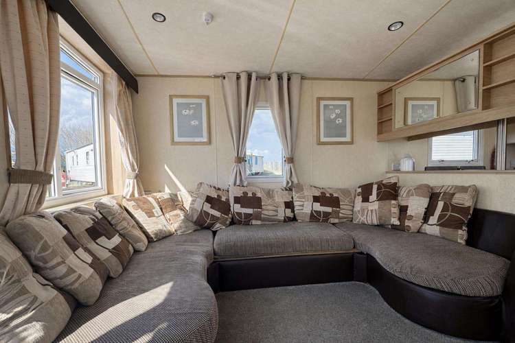 71011C⭐ – Chaffron Area, 3 bed, 6 berth caravan. Emerald rated. Preview 4