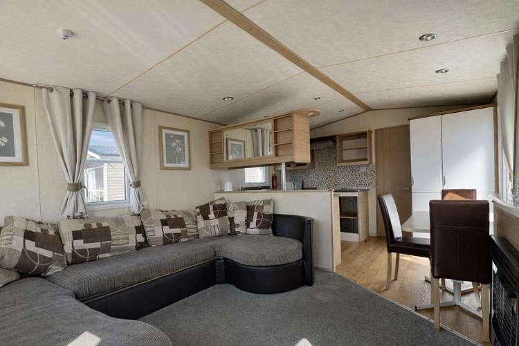 71011C⭐ – Chaffron Area, 3 bed, 6 berth caravan. Emerald rated. Preview 5