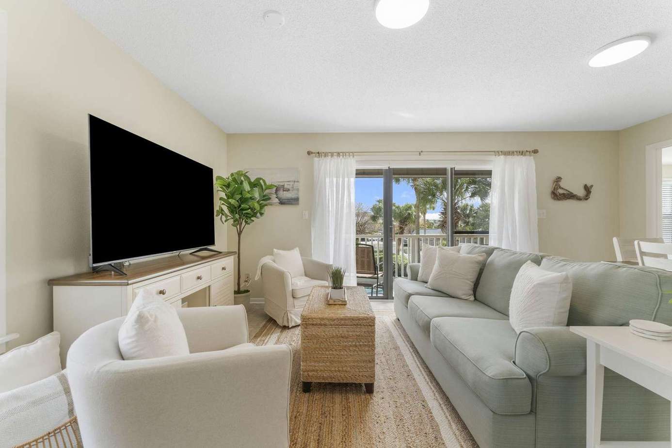 Beachwood Villas 11H | Sail On
