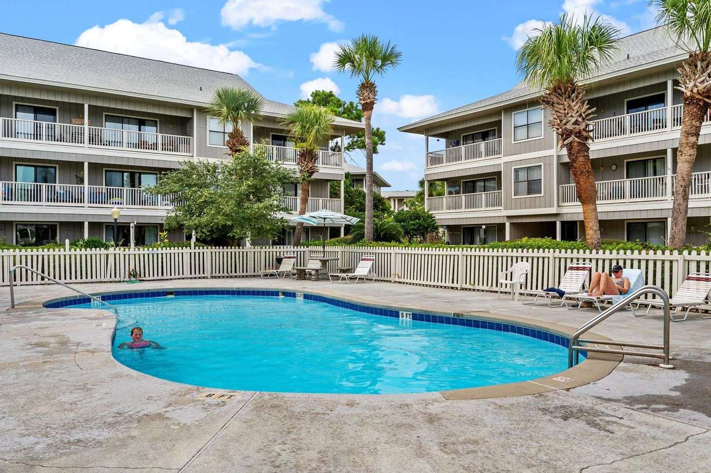 Beachwood Villas 11H | Sail On