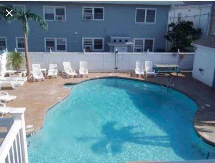 Bahama 33 Large 3br Townhouse Pool Parking Groups OK Pet Friendly Great Location Preview 0