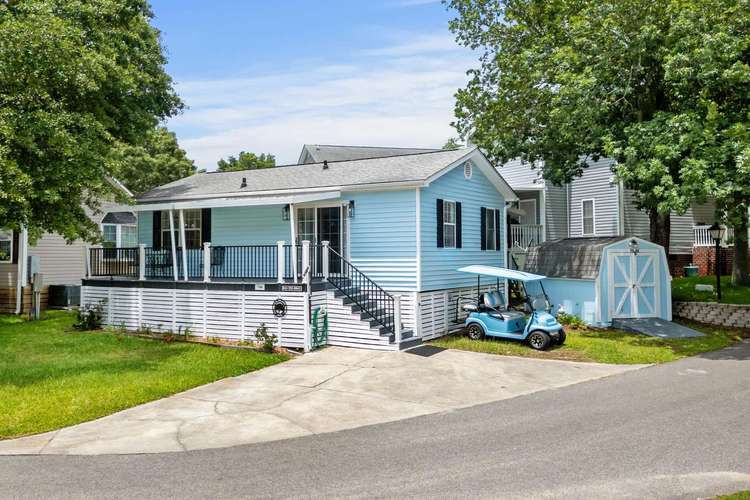 7046 Breezy Oak Bungalow Preview 0