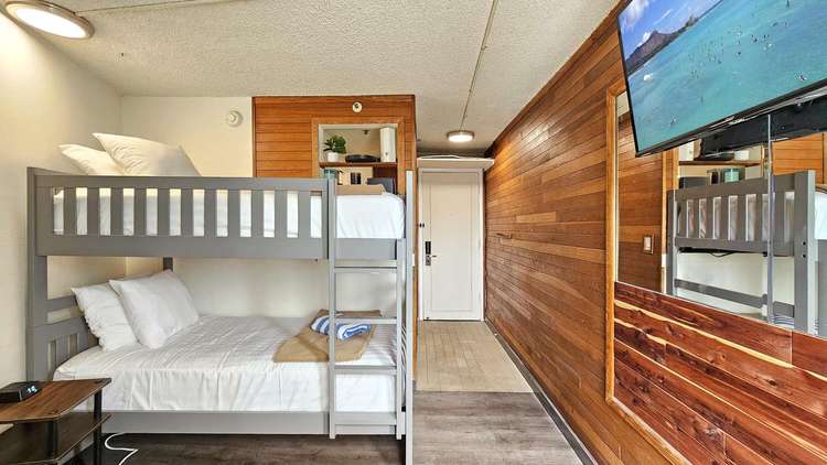 Waikiki Grand Suite 407 Preview 0