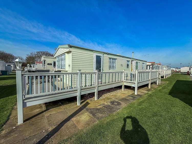 96023D⭐ – D area, 3 bed 8 berth caravan with decking. Emerald rated Preview 0