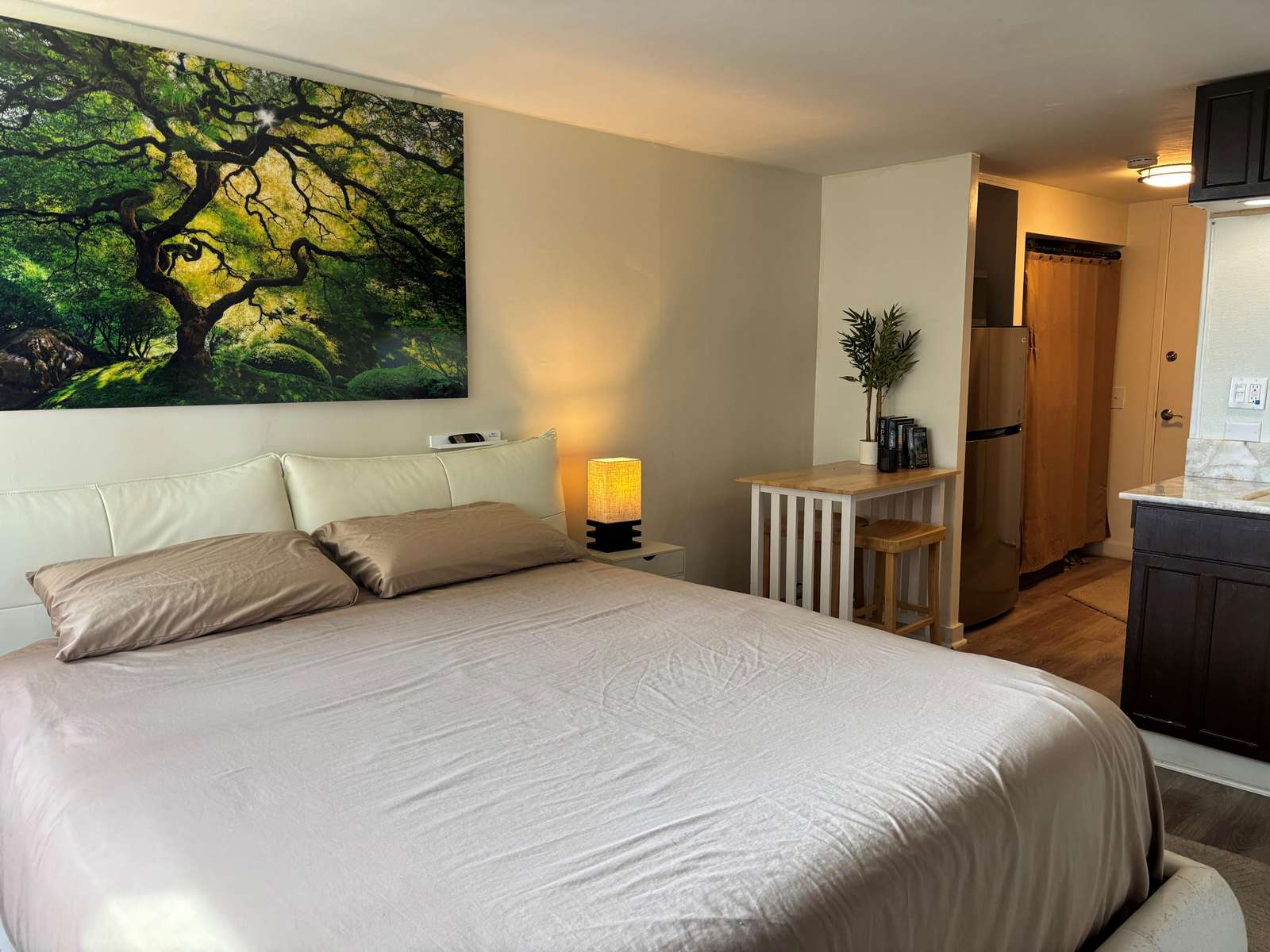 Tradewinds Plaza 1005 Preview 0