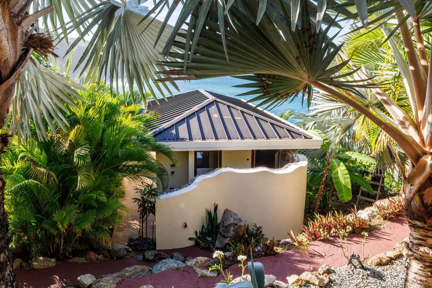 Secluded tropical garden oasis with private patio retreat