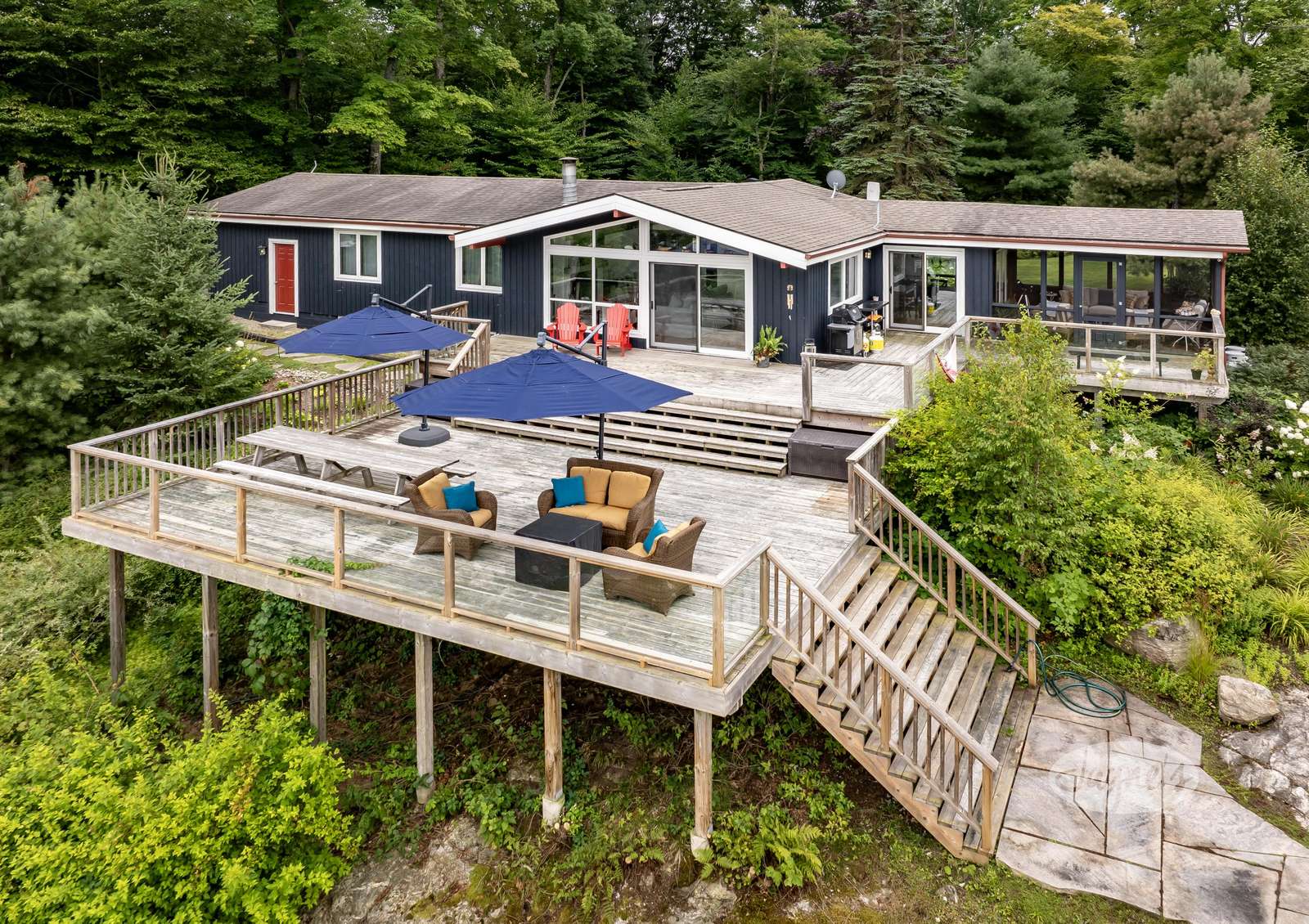 Crystal Clear - Main Upper Deck & Seating