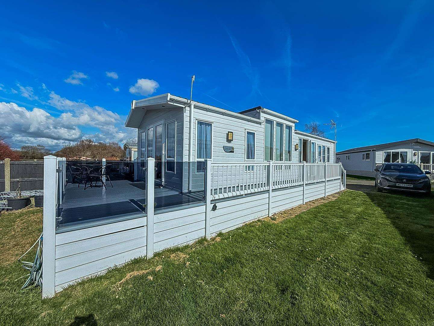 The exterior of your caravan brings you closer to nature and relaxation on your UK getaway. - property