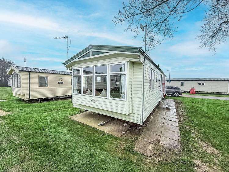 50024B⭐ – Bittern, 3 bed, 8 berth caravan with D/G and C/H. Ruby rated. Preview 0