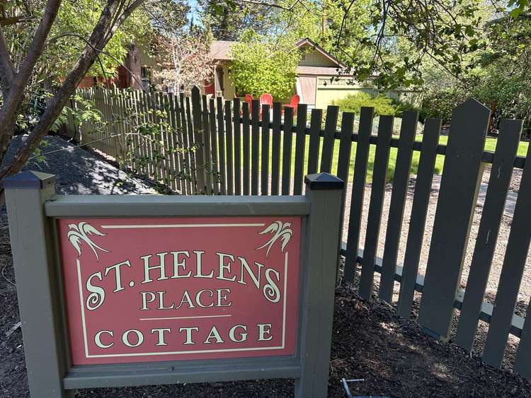 St Helens Place Cottage Preview 0