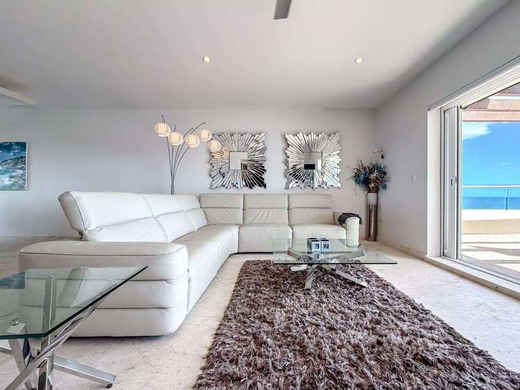Isla 33 – Four Bedroom PH 1304 Preview 0