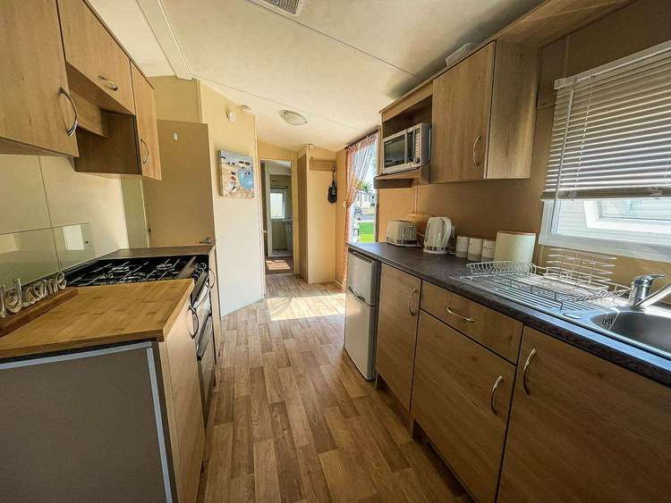49036TS⛱️ – The Swallows area, 2 bed, 6 berth caravan with decking, D/G and C/H. Opal rated. Preview 5