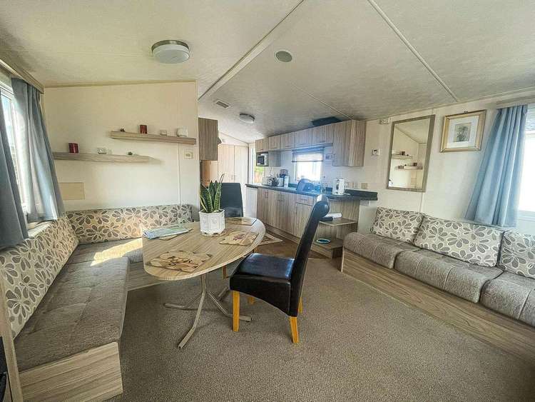 36046E⭐ – E Area, 3 bed, 8 berth caravan with D/G & C/H. Ruby rated. Preview 5
