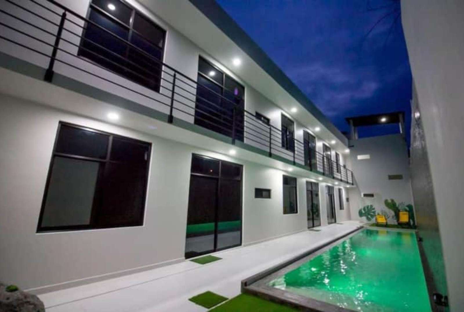 Sunset Suites Unit 3S Preview 0