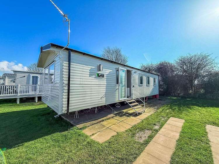 23028B⭐ – Balmoral Area, 3 bed, 8 berth caravan with D/G and C/H. Opal rated. Preview 0