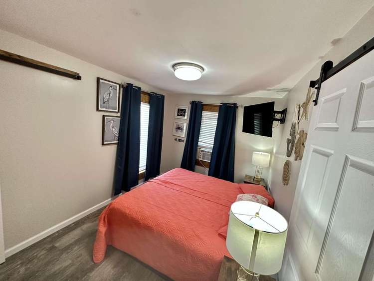 Historic Renovated 2br Condo Walk to all Beach and Bay, and Boardwalk Preview 0
