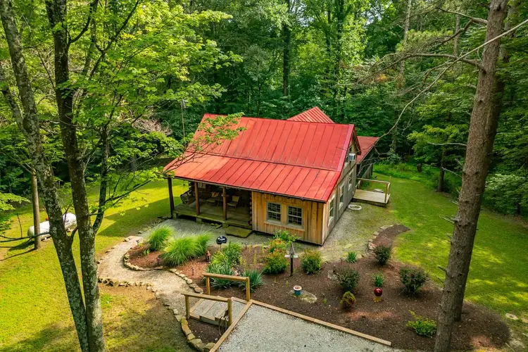Cabin In The Pines Preview 0