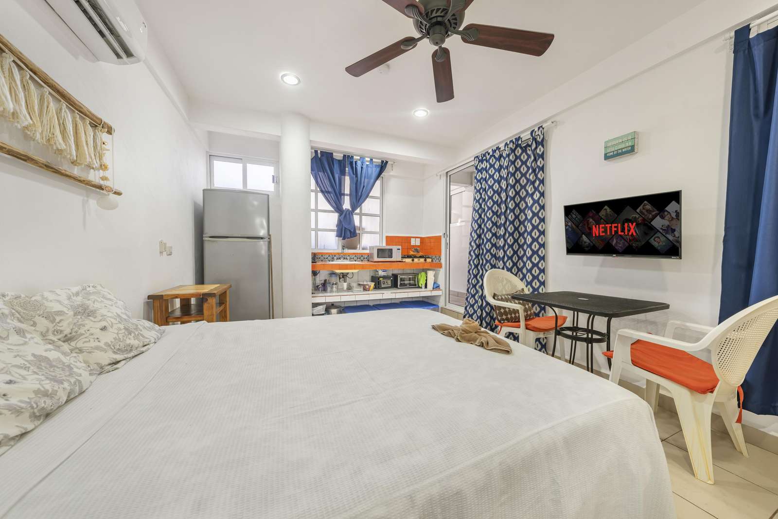 Capi’s Apartments – Raro - property