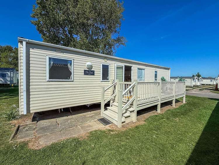 50017B⭐ – Bittern, 3 bed, 6 berth caravan with decking, D/G & C/H. Ruby rated. Preview 0