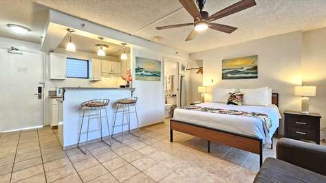 Waikiki Grand Suite 220