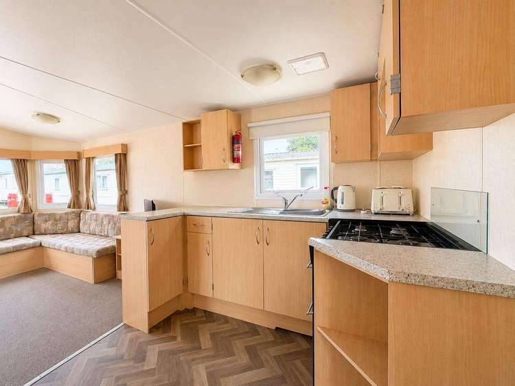 26724WR⭐ – Willow Rise area, 3 bed, 8 berth caravan. Emerald rated. Preview 4