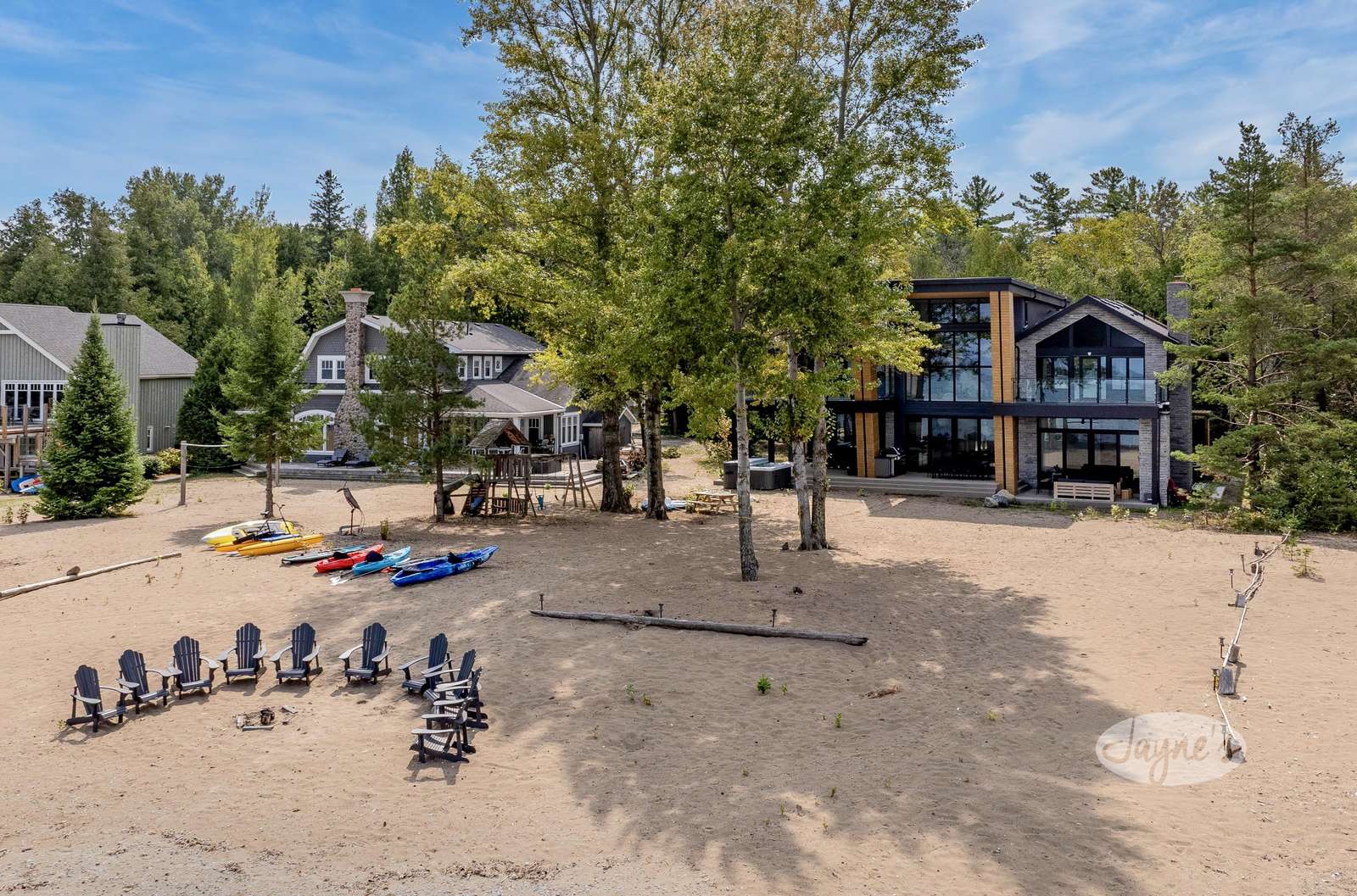 Blue Horizon - Beach and Firepit