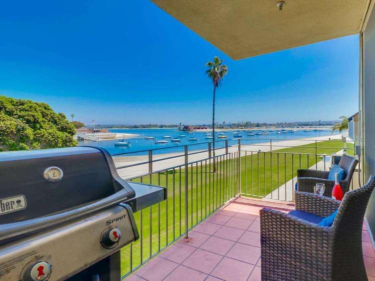Bay Front Hideaway Preview 0