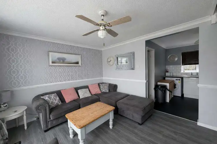 18167B⭐ – Bermuda, 3 bed, 6 berth chalet with electric panel heaters. Ruby rated. Preview 3