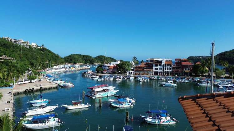 Marina View, 2-Bed Condo by the Beach Preview