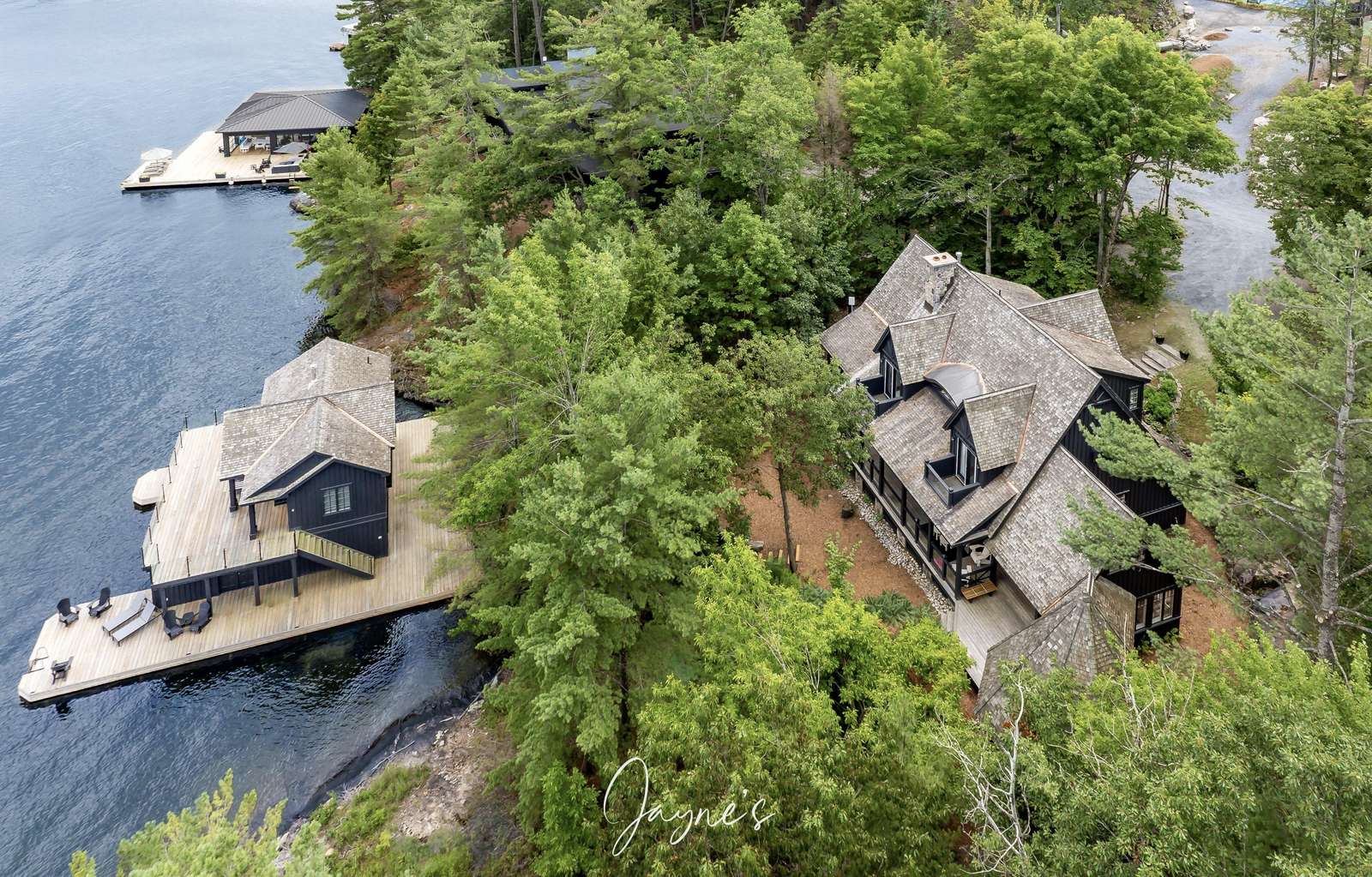 Muskoka Funhouse - property