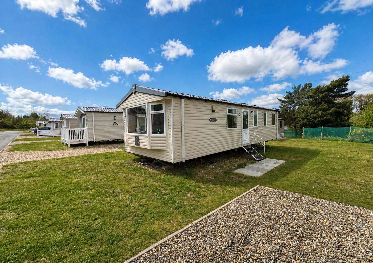 91055C⭐ – Plot 55, Caldecott Hall, 3 bed, 8 berth caravan with D/G & C/H. Ruby rated. - property