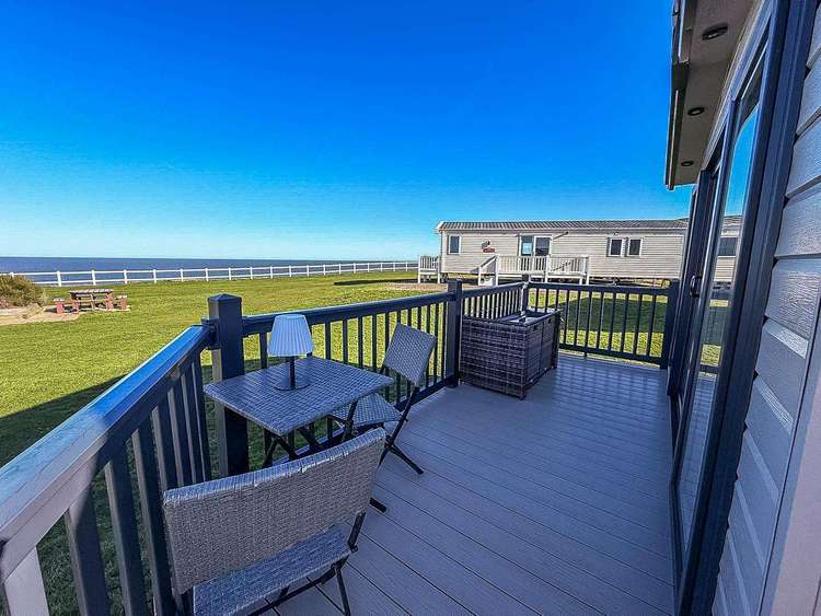 80010W⛱️ – Waterways area, 3 bed, 8 berth lodge with full sea views. Platinum-Deluxe rated. Preview 0