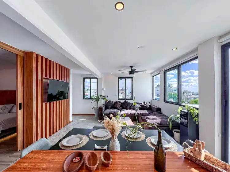 Isla Bistro Condos – Casa Isla Bistro Preview 0