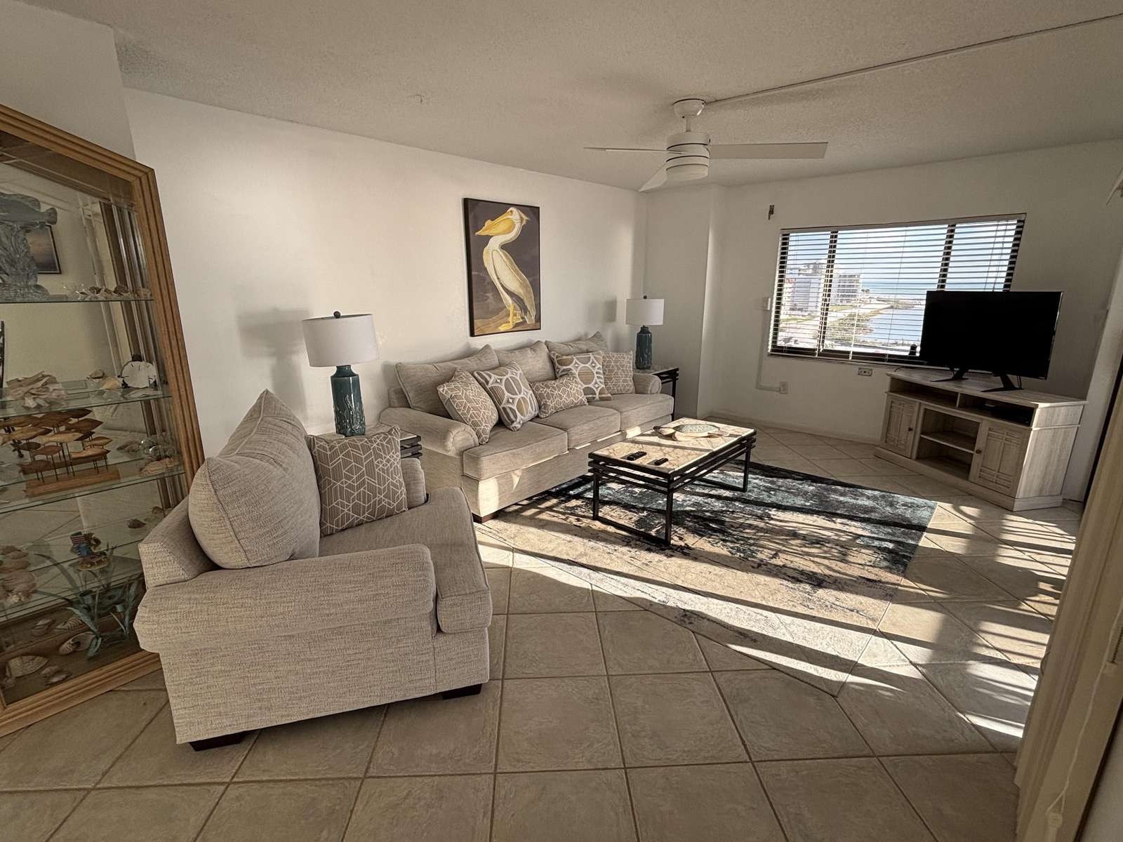 Large living area - property