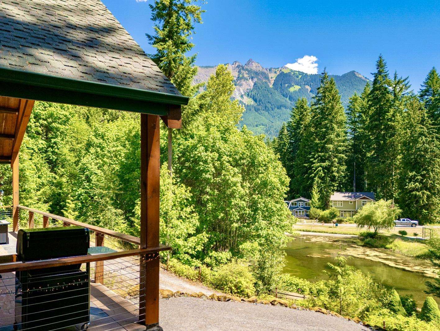 Mountain View Chalet Preview 0