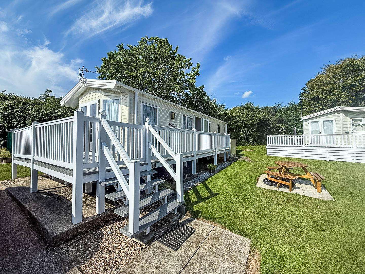 Escape to the beautiful Suffolk countryside and unwind in this 6 berth property located on the wonderful Carlton Meres Holiday Park in Saxmundham, Suffolk. - property