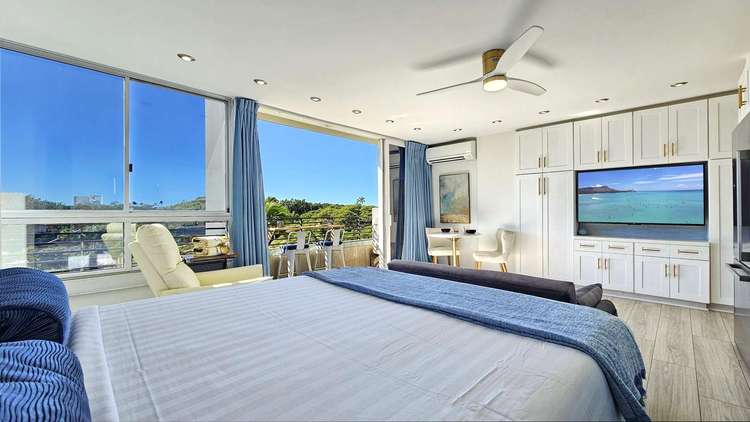 Waikiki Grand Suite 512 Preview 0