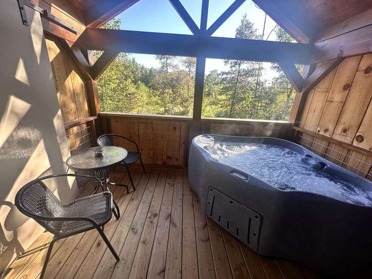 Sweet Thang - Hot Tub, Fireplace, Hiking, View Preview 0