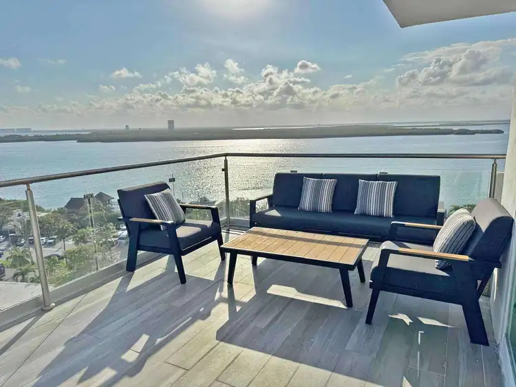 Beachfront – 8BR/7Bth – Penthouse Combo #324 Preview 0