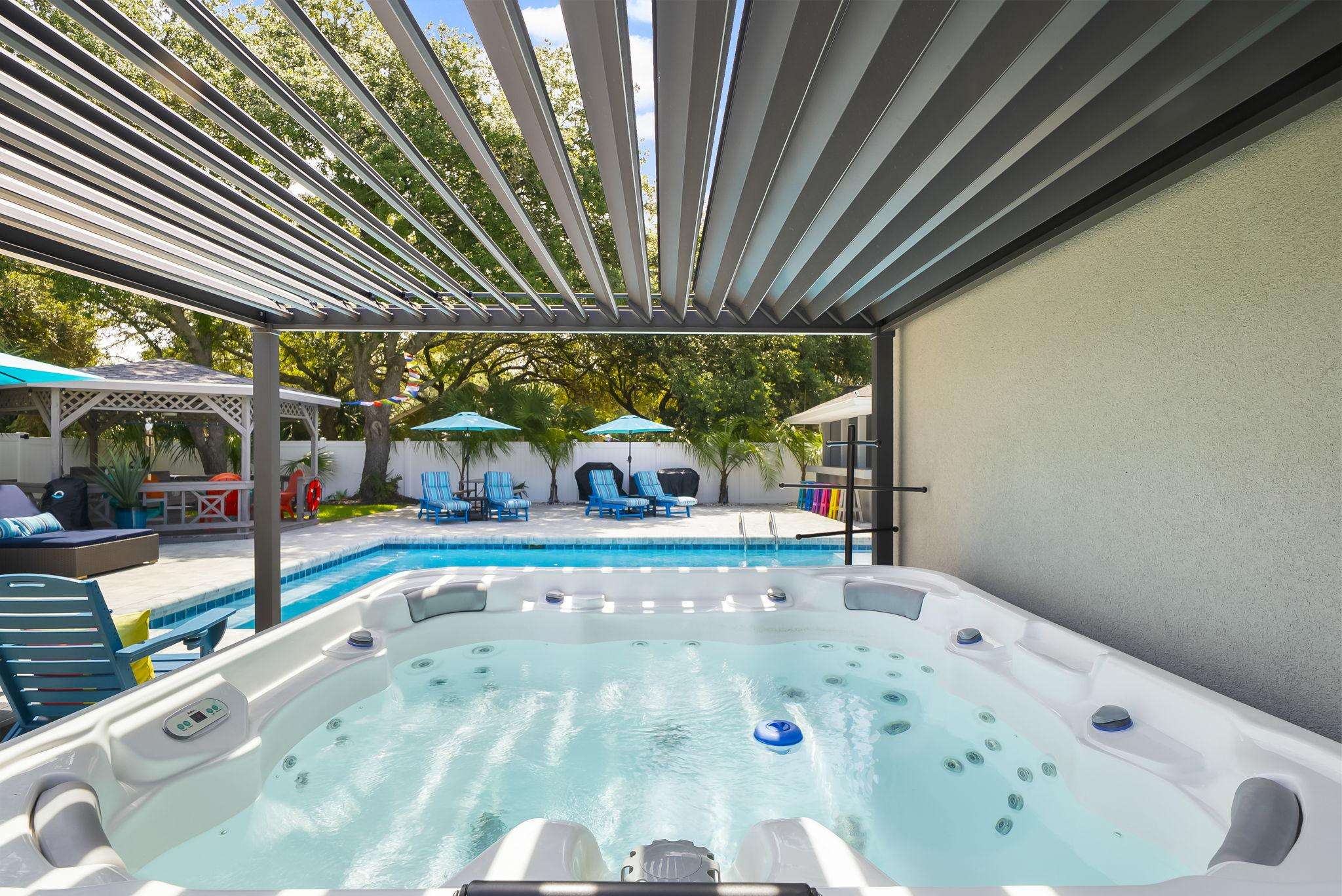 8920 N Lagoon Dr | License to Chill