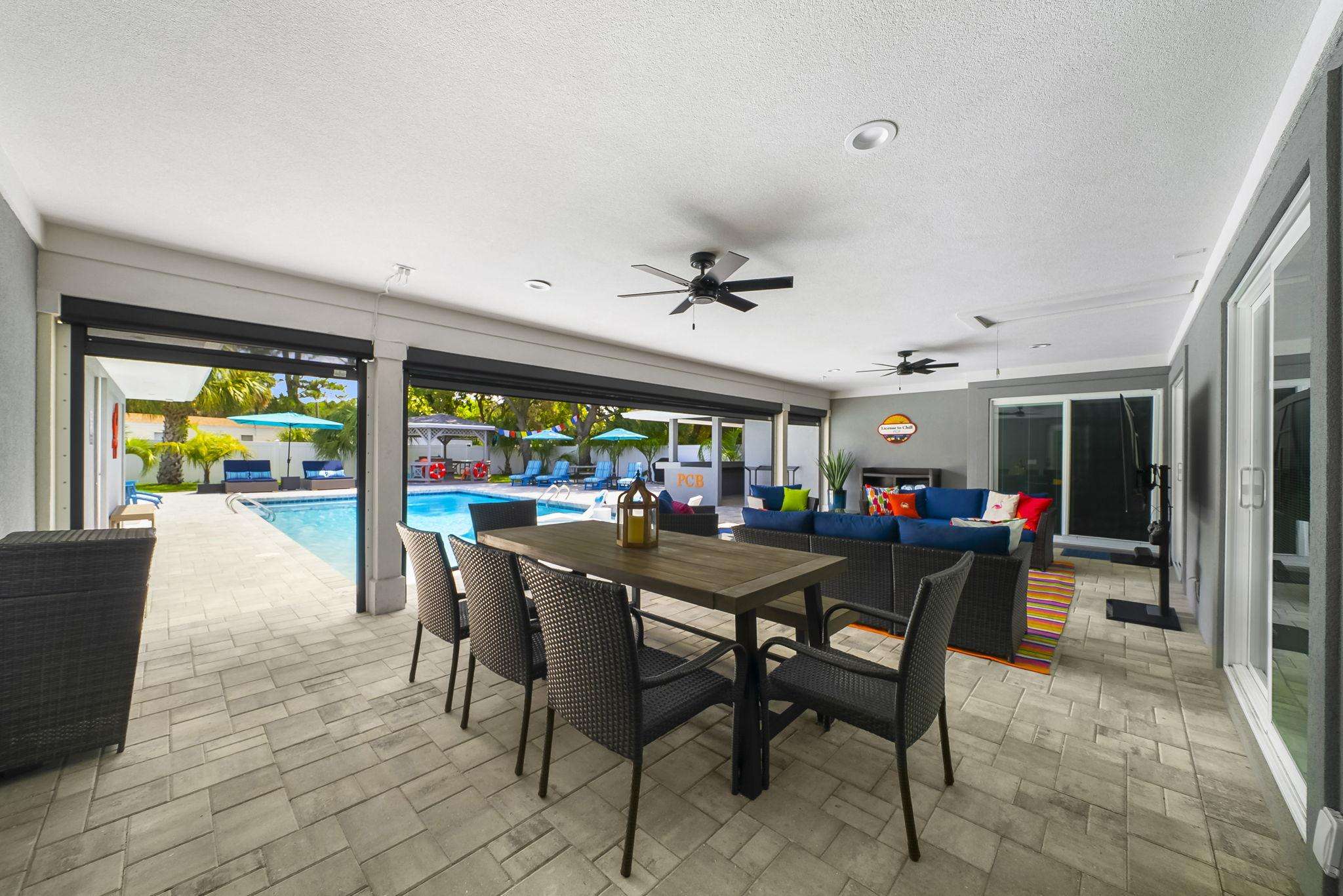 8920 N Lagoon Dr | License to Chill