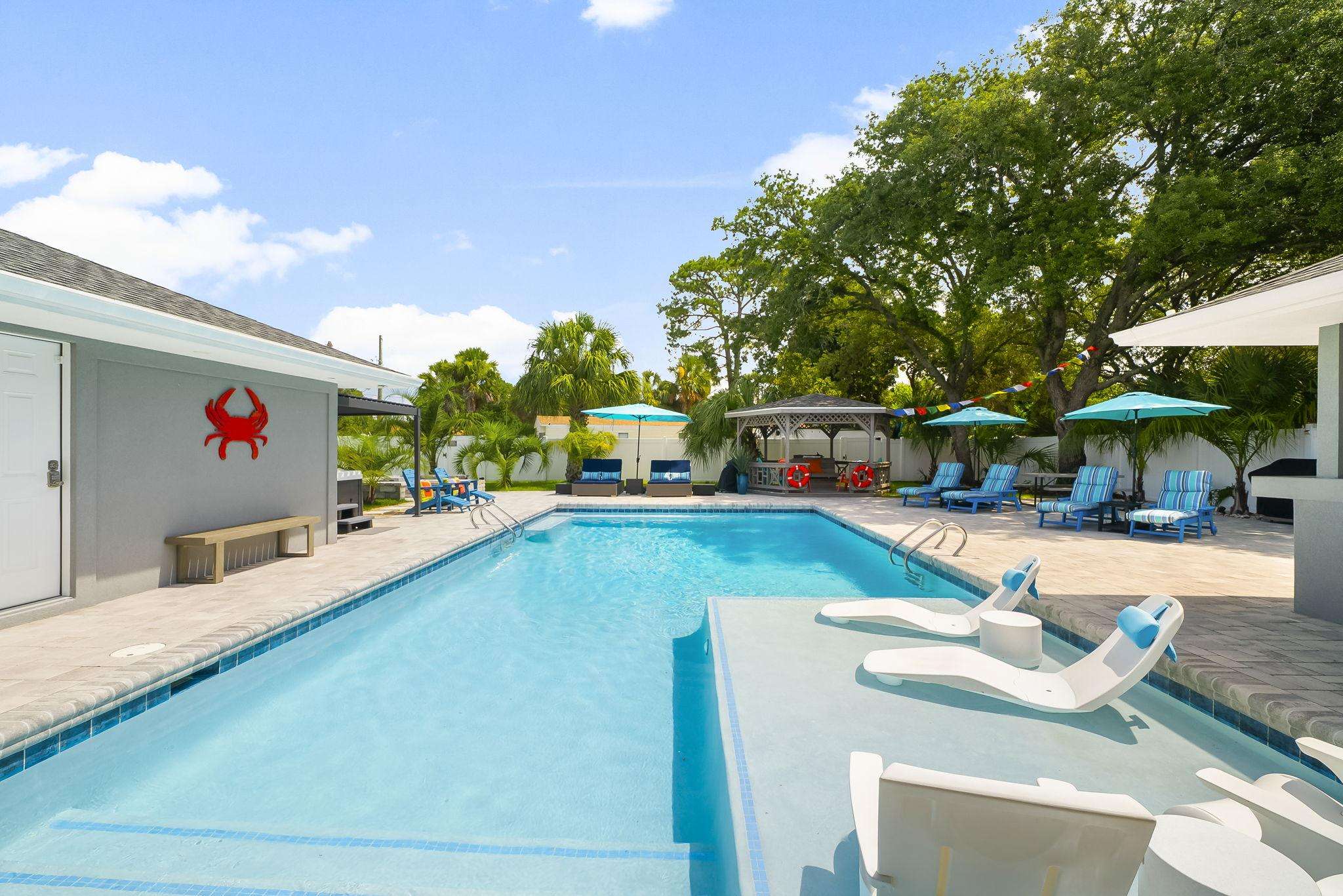 8920 N Lagoon Dr | License to Chill