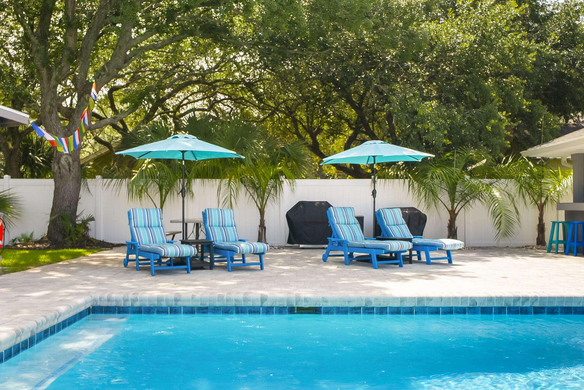 8920 N Lagoon Dr | License to Chill