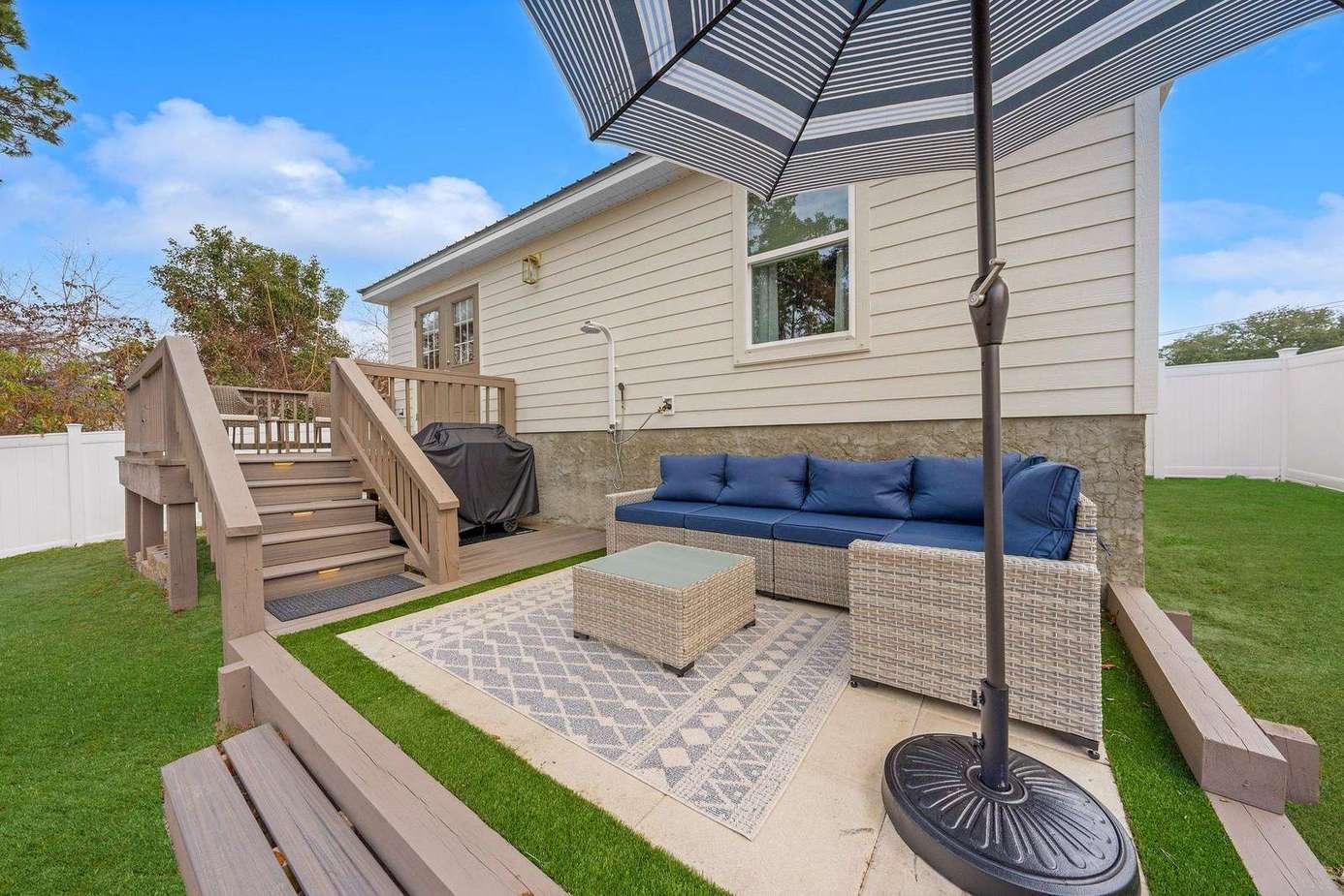 2813 Lagoon Knoll | Chalet Blanc