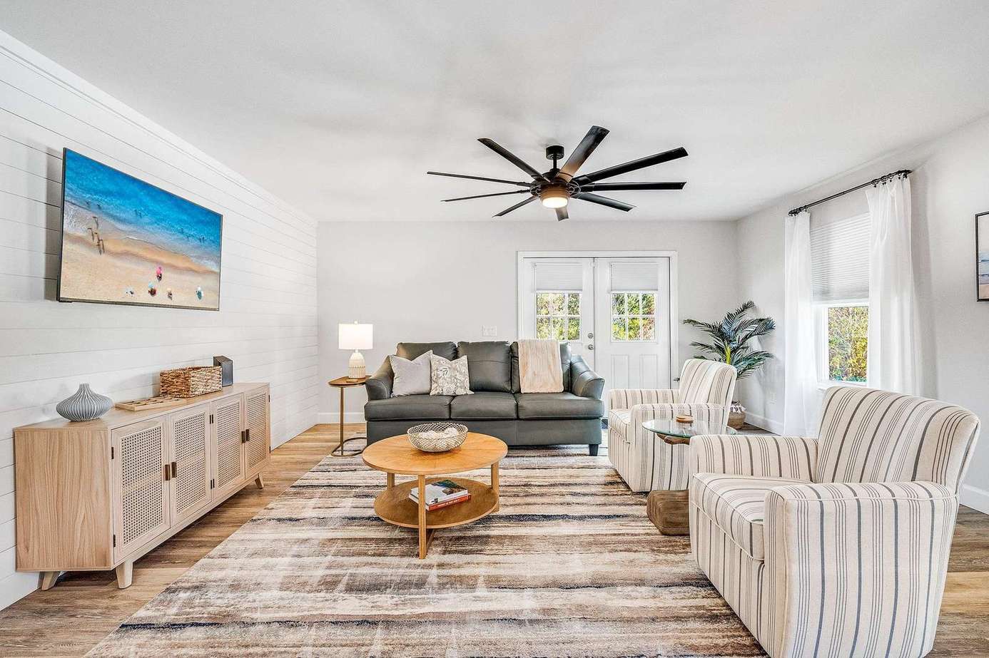 2813 Lagoon Knoll | Chalet Blanc
