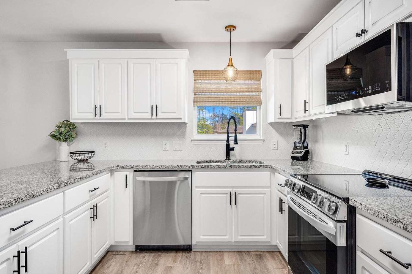 2813 Lagoon Knoll | Chalet Blanc