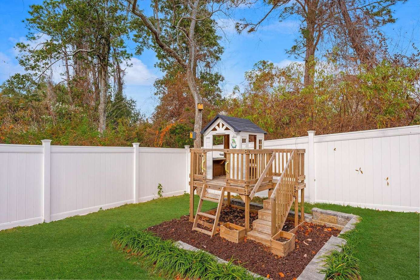 2813 Lagoon Knoll | Chalet Blanc